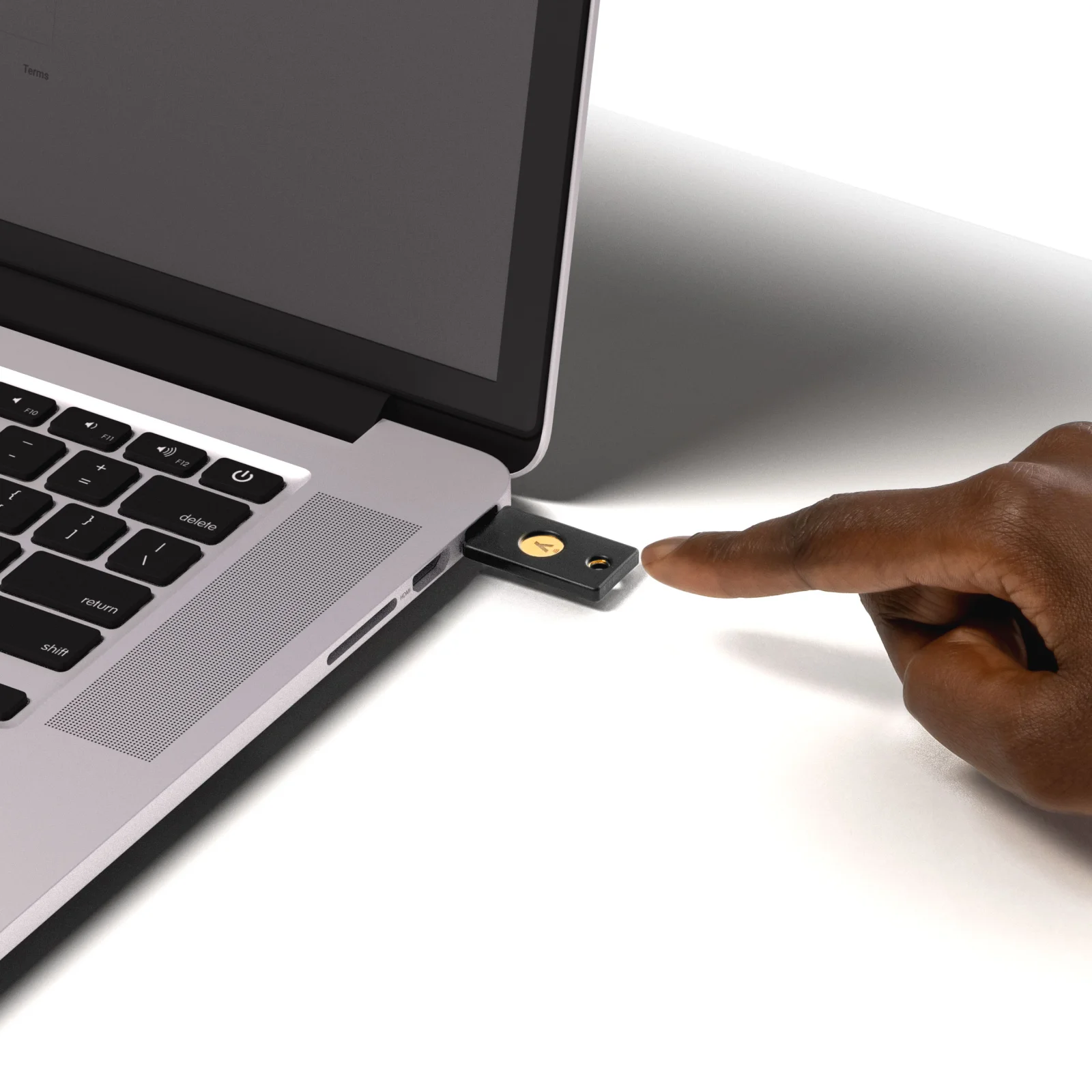 CLE USB YUBICO UBIKEY 5 NFC FIDO2 (3/7)