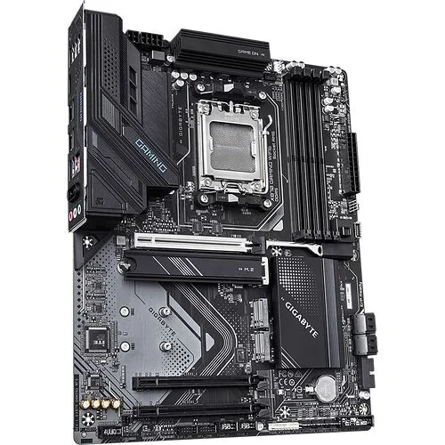 CM GIGABYTE X870 GAMING WIFI6 (2/6)