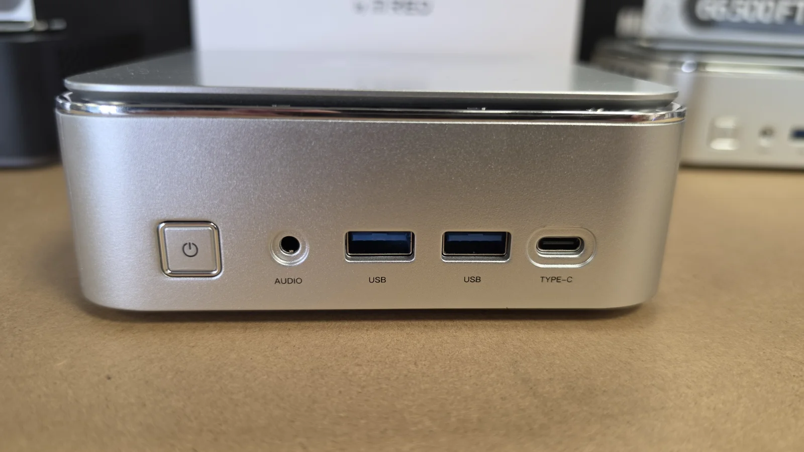 Mini PC M.RED OttO A2 I31215u (2/3)